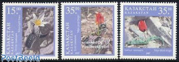 Delcampe - Kazakhstan 1997 Tulips 3v, Mint NH, Nature - Flowers & Plants - Kasachstan