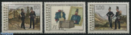 Delcampe - Liechtenstein 1991 Uniforms 3v, Mint NH, Various - Uniforms - Neufs