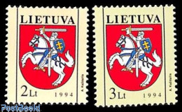 Delcampe - Lithuania 1994 Definitives 2v, Mint NH, History - Nature - Coat Of Arms - Horses - Litauen