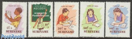 Delcampe - Suriname, Republic 1985 Child Welfare 5v, Mint NH, Science - Education - Art - Books - Surinam