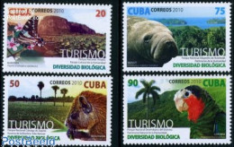 Delcampe - Cuba 2010 Tourism, Animals 4v, Mint NH, Nature - Various - Animals (others & Mixed) - Birds - Butterflies - Parrots - .. - Neufs