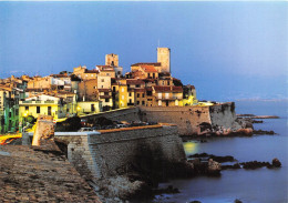Delcampe - ANTIBES La Vieille Ville Sur Ses Remparts A La Tombee De La Nuit 13(scan Recto-verso) MA932 - Antibes - Les Remparts