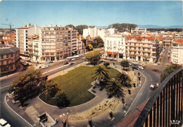Delcampe - PERPIGNAN La Place De Catalogne 30(scan Recto-verso) MA931 - Perpignan