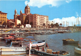 Delcampe - SAINT RAPHAEL Un Coin Du Port Et La Cathedrale 25(scan Recto-verso) MA927 - Saint-Raphaël