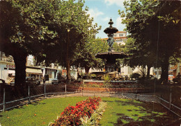 Delcampe - MEZE La Place De L Hotel De Ville Et Son Jet D Eau 26(scan Recto-verso) MA923 - Mèze