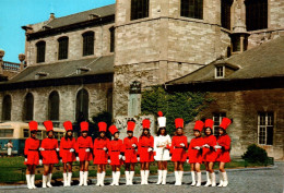 Delcampe - CPM - ANDENNE - Les Majorettes - Editions De Mario - Andenne