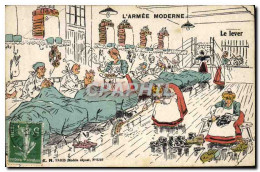 Delcampe - CPA Fantaisie Militaria Le Lever - Humour