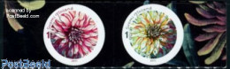Delcampe - Finland 2011 Flowers 2v S-a, Mint NH, Nature - Various - Flowers & Plants - Round-shaped Stamps - Neufs
