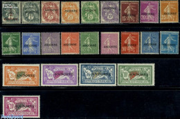 Delcampe - Andorra, French Post 1931 Overprints On French Stamps 23v, Unused (hinged) - Unused Stamps