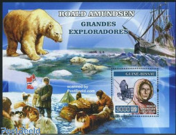 Delcampe - Guinea Bissau 2007 Explorers S/s, Amundsen, Mint NH, History - Nature - Transport - Explorers - Bears - Dogs - Ships A.. - Explorateurs