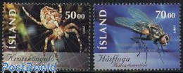 Delcampe - Iceland 2005 Insects 2v, Mint NH, Nature - Animals (others & Mixed) - Insects - Neufs