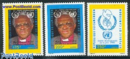 Delcampe - Cameroon 1986 International Year Of Peace 3v, Mint NH, History - Religion - Peace - Religion - Kamerun (1960-...)