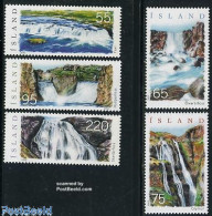 Delcampe - Iceland 2006 Water Falls 5v, Mint NH, Nature - Water, Dams & Falls - Neufs