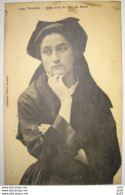 Delcampe - FINISTERE ILE DE SEIN JEUNE FILLE PENSIVE - Ile De Sein