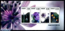 Delcampe - Denmark 2011 Summer Flowers 4v M/s, Mint NH, Nature - Flowers & Plants - Neufs