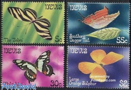 Delcampe - Nevis 1982 Butterflies 4v, Mint NH, Nature - Butterflies - St.Kitts-et-Nevis ( 1983-...)