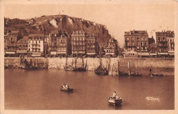 Delcampe - LE TREPORT EU MERS A 163km De Paris Le Quai Francois 1er Et Les Passeurs 34(scan Recto-verso) MA1024 - Le Treport