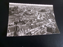 Delcampe - BELLE CPSM AUBIGNY SUR NERE (18)."RUE DU PRIEURE...VUE AERIENNE".. - Aubigny Sur Nere