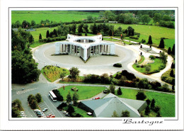 Delcampe - Bastogne - "Le Mardasson" - Luchtfoto Van Het Mardasson-monument - Bastogne