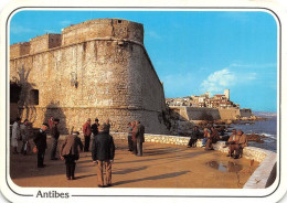 Delcampe - ANTIBES Les Remparts A L Heure De La Petanque 2(scan Recto-verso) MA1133 - Antibes - Les Remparts