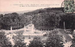 Delcampe - 92 - SAINT CLOUD -  Grande Eaux - Le Bassin Du Fer A Cheval Et Le Bassin Saint Jean - Saint Cloud