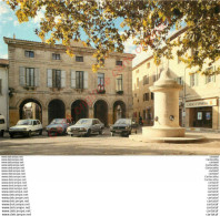 Delcampe - 30.  ROQUEMAURE . La Place De La Mairie Et Son Ancienne Fontaine Restaurée . - Roquemaure