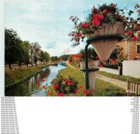 Delcampe - 21.  MONTBARD . Le Canal Fleuri De Bourgogne . - Montbard