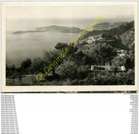 Delcampe - 06.  EZE . Village . Vue Générale .  Cap Ferrat Et Mont Boron . - Eze