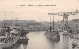 Delcampe - BREST Cuirasse En Armement Sous La Gare Electrique 4(scan Recto-verso) MA1248 - Brest
