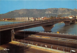Delcampe - VALENCE L Autoroute Et Le Nouveau Pont Sur Le Rhone 10(scan Recto-verso) MA1287 - Valence
