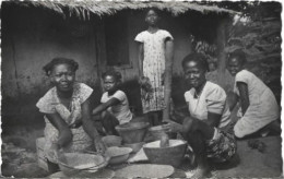 Delcampe - Mission Des Pauvres Filles De Jésus Oubangui Chari Oeuvre Des Fiacées Berberati - Zentralafrik. Republik