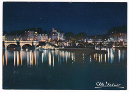 Delcampe - CPSM / CPM 10.5 X 15 Photo Albert MONIER "PARIS - Pointe Du Vert Galant Et Le Pont Neuf " De Nuit - Monier