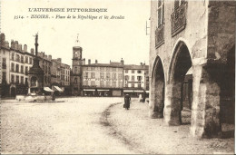 Delcampe - 7268 CPA Issoire - Place De La République Et Les Arcades - Issoire