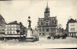 Delcampe - CPA Compiegne La Place De L'Hotel De Ville - Compiegne