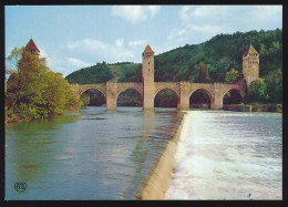 Delcampe - CPSM / CPM 10.5 X 15 Lot CAHORS Contre-jour Sur Le Pont Valentré (XIV° S.) La Chaussée Sur Le Lot - Cahors