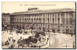 Delcampe - CPA Lyon Le Palais Des Arts (ancien Palais Saint Pierre) - Lyon 1