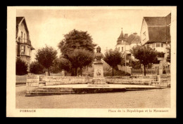 Delcampe - 57 - FORBACH - PLACE DE LA REPUBLIQUE ET LE MONUMENT - Forbach