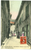 Delcampe - CPA 9 X 14  Isère TULLINS  Pittoresque  Vieux Quartiers  Ancienne Rue De La Halle Colorée - Tullins