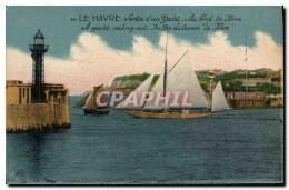 Delcampe - CPA Phare Le Havre Sortie D'un Yacht Au Fond La Heve - Phares