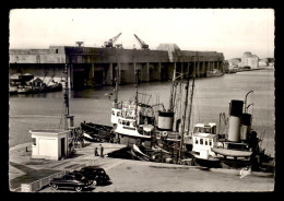 Delcampe - BATEAUX - REMORQUEURS "POULIGUEN" "PORNIC" "CROISIC" ET "GUERANDE" AU PORT DE ST-NAZAIRE - Rimorchiatori