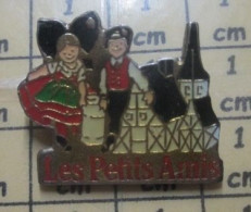 Delcampe - Pin513i    FROMAGE ALSACIEN MUNSTER LES PETITS AMIS ENFANTS ALSACE - Alimentation