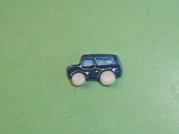 Delcampe - Fèves / Fève / Sports : Croustipâte , En Voiture , 2004 P 38 , Dos Plat  T158 - Sports