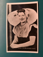 Delcampe - Zeeland — Zuid-Bevelandsche Boerin / Paysanne De Zuid-Beveland - Dänemark