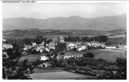 Delcampe - CAR-AGXP12-0546-64 - Nos Belles Pyrenees Le Pays Basque - SARE - Vue Generale Et Monts D'espagne - Sare