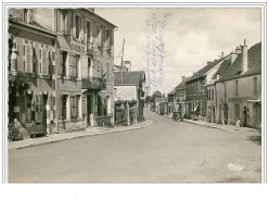 Delcampe - 64.LEMBEYE.LE CENTRE DU VILLAGE ET LA GENDARMERIE.CPSM-CPM - Lembeye