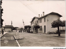 Delcampe - CAR-ABJP10-0943-64 - HENDAYE - Fontière Franco-espagnole - Le Pont International - Au Fon - Irun - Hendaye