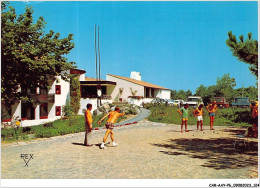 Delcampe - CAR-AAYP6-64-0437 - HAMEAU DU SOLEIL - ANGLET - Entrée Du Hameau Et Terrain De Boules - Anglet