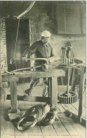 Delcampe - 61.LAIGLE.FABRICATION DE L'AIGUILLE, L'ANCIEN DRESSAGE A LA MAIN - L'Aigle