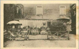 Delcampe - 61.MOULINS LA MARCHE.HOTEL DU DAUPHIN.TACHE - Moulins La Marche