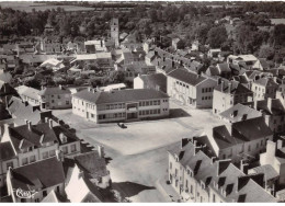 Delcampe - 61 - SAN61014 - TRUN - La Place, L'Hôtel De Ville - L'Eglise - La Poste - Combier - CPSM 10x15 Cm - Trun